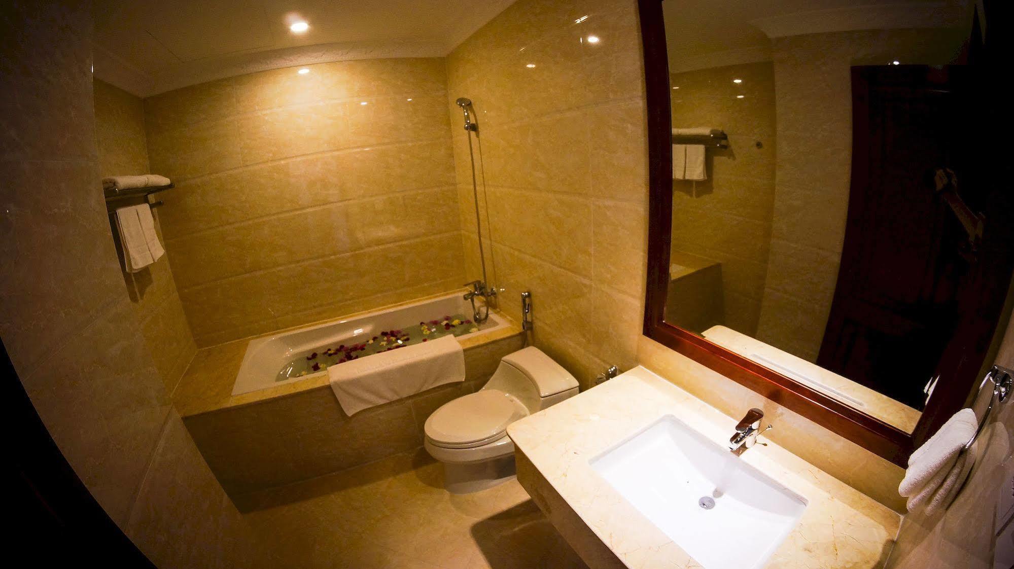Nha Trang Palace Hotel Extérieur photo